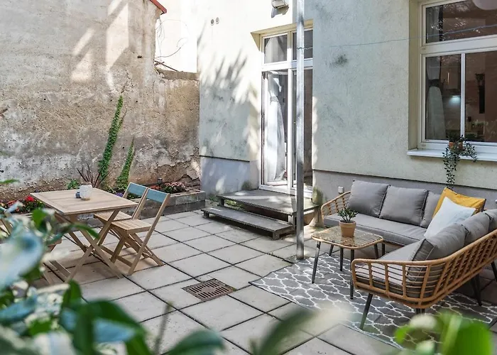 Διαμέρισμα & Peaceful With Terrace Βιέννη